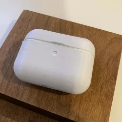 AirPods Pro case