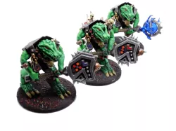 Crocodile warrior with 2 handed hammers (two weapon versions) proxy