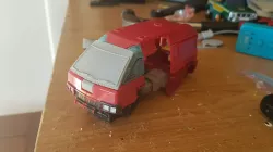 Earthrise Ironhide and Ratchet Windshield Fix