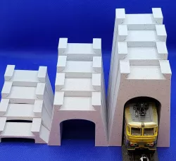 Märklin C pillars