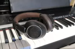 Plantronics BackBeat PRO 2 buttons mod
