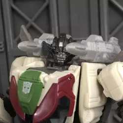 SS BB Wheeljack Shoulder Blaster (Toy-inspired)