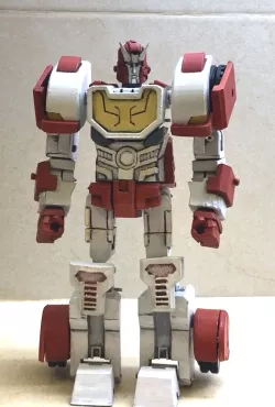 Transformers MTMTE/ IDW Ratchet