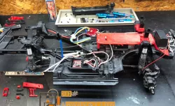 TRX4 / TRX6x6 battery relocation kit