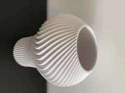 Twisted Vase Lamp/Lampara Espiralizada