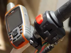 GARMIN GPS MOTORCYCLE BRACKET