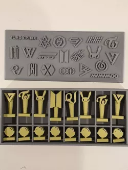 K Pop Chess Set and gift box
