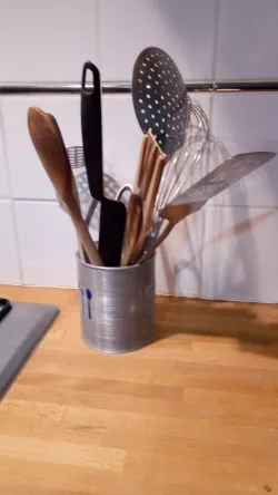 spoon pot