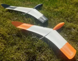 Stinger v2 - rubber band launched free flight glider