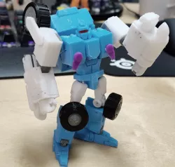 Transformers MTMTE IDW Pipes