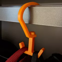 Turnable Backpack/Bag Closet Hanger