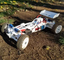 YankiCat RC off-road buggy 1/10 - part 1/2