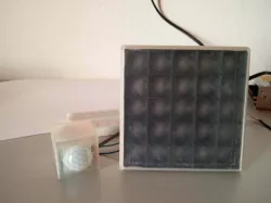 5x5 RGB-LED Matrix shows time, temperature and humidity