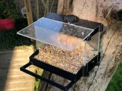 Bird feeder for small birds