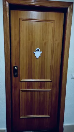 HALLOWEEN GHOST / GHOST