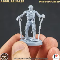 Mummy with chains 32mm pre-supported