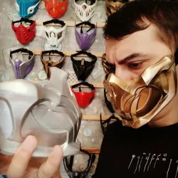 Scorpion mask from Mortal Kombat 11 - Golden demon