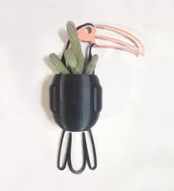 Toucan pot