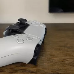 Astro Bot PS5 Controller Charger