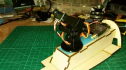 Easy small compact strong pan tilt