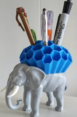 ELEPHAN PENCIL ORGANIZER - Elephant Pencil Organizer