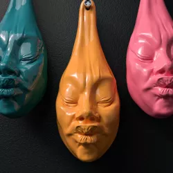 Hanging Face - NO SUPPORT