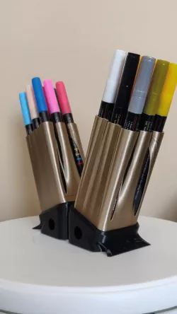 Marker holder - 18 markers