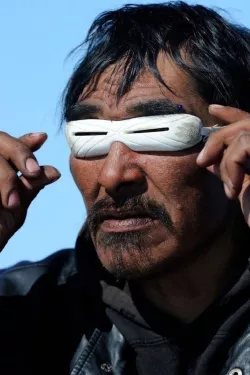 Nigauget - Snow goggles - Yupik peoples of the Arctic to prevent snow blindness