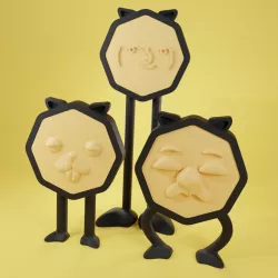 P.ugo - modular dog with replaceable face