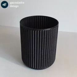 Trash can with swing lid