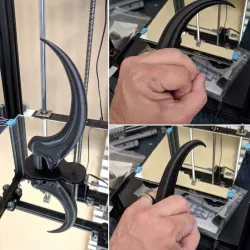 Alan Grant's Raptor Claw (Whole)