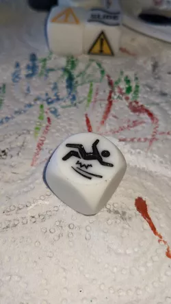 Blood bowl 2+ / Bonehead / GFI dice - several designs