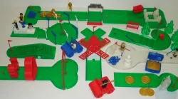 GOLF-IN-MINIATURE : The Desktop 18 Hole Miniature Golf Course