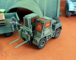 Military Forklift - 28mm