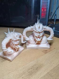 Screaming Demon Head with Horns - Pinhead Bust