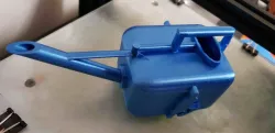 Small rectangular watering can
