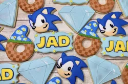 SONIC COOKIE CUTTER