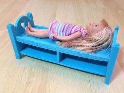 Doll bed / Lit pour poupee