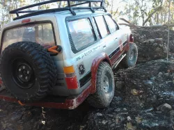 axial scx10.2 - hardbody lc80 rear body mount