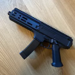 CZ Scorpion Handguard M-Lock