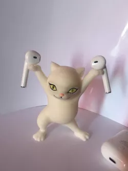 MICHI CAT