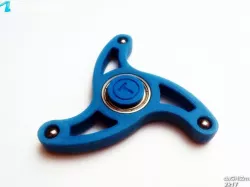 TRI-SPINNER fidget