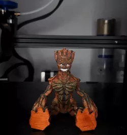 Articulated Alien Tree Creature