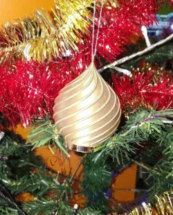 bright christmas ball / boule de noel lumineuse
