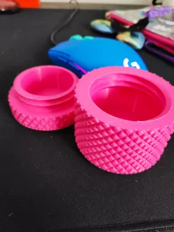 Knurled screw top container