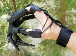 Mechanical Hand_Articulated Bone Fingers