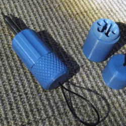 SCREWDRIVER WITH BITS