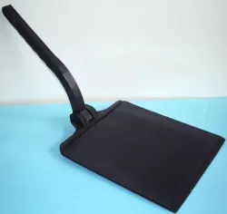 Small multi-purpose shovel