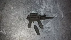 SMG CORE DELUXE - 1:12 ACTION FIGURE WEAPON