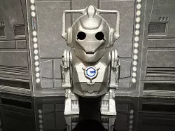 STAR WARS DOCTOR WHO CYBERMEN R2-D2 ASTROMECH DROID. CUSTOM 3.75", 1/18 ACTION FIGURE, DR. WHO